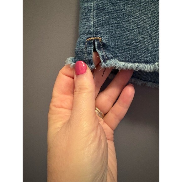 Seven7 Weekend Denim Shorts Womens Size 10 Medium Wash Blue Frayed Hem - Picture 6 of 14
